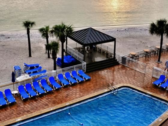 Quality Beach Resort, Clearwater - pool and beach