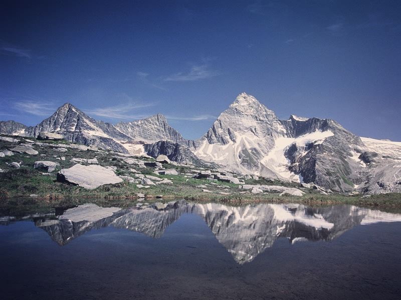 mount sir donald and illecillewaet glacier british columbia