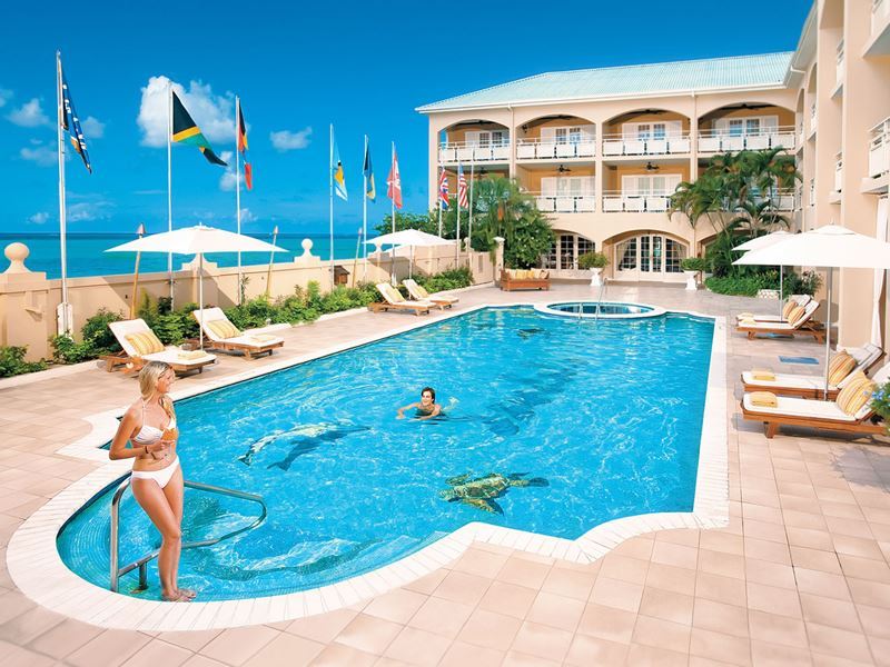 pool at sandals inn montego bay